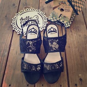 Fergalicious cork wedge black lace sandals Size 9
